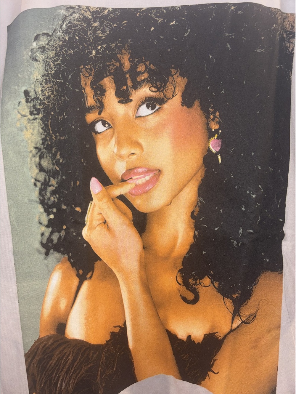 Tyla Graphic T-Shirt 2XL Gray Portrait Tee Music Artist Fan Shirt - Picture 2 of 4